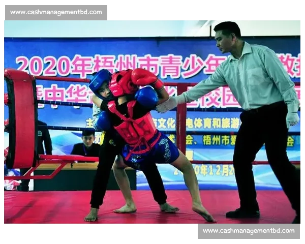 儿童散打比赛精彩纷呈，激发孩子运动潜力与团队精神的成长之路