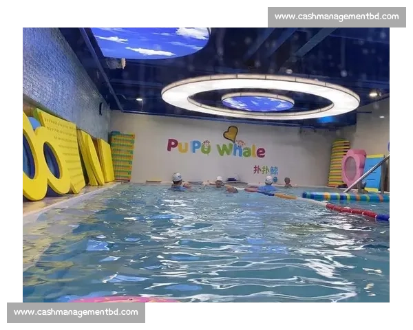 宝宝游泳比赛精彩上演萌趣争夺，欢乐氛围点燃成长梦想